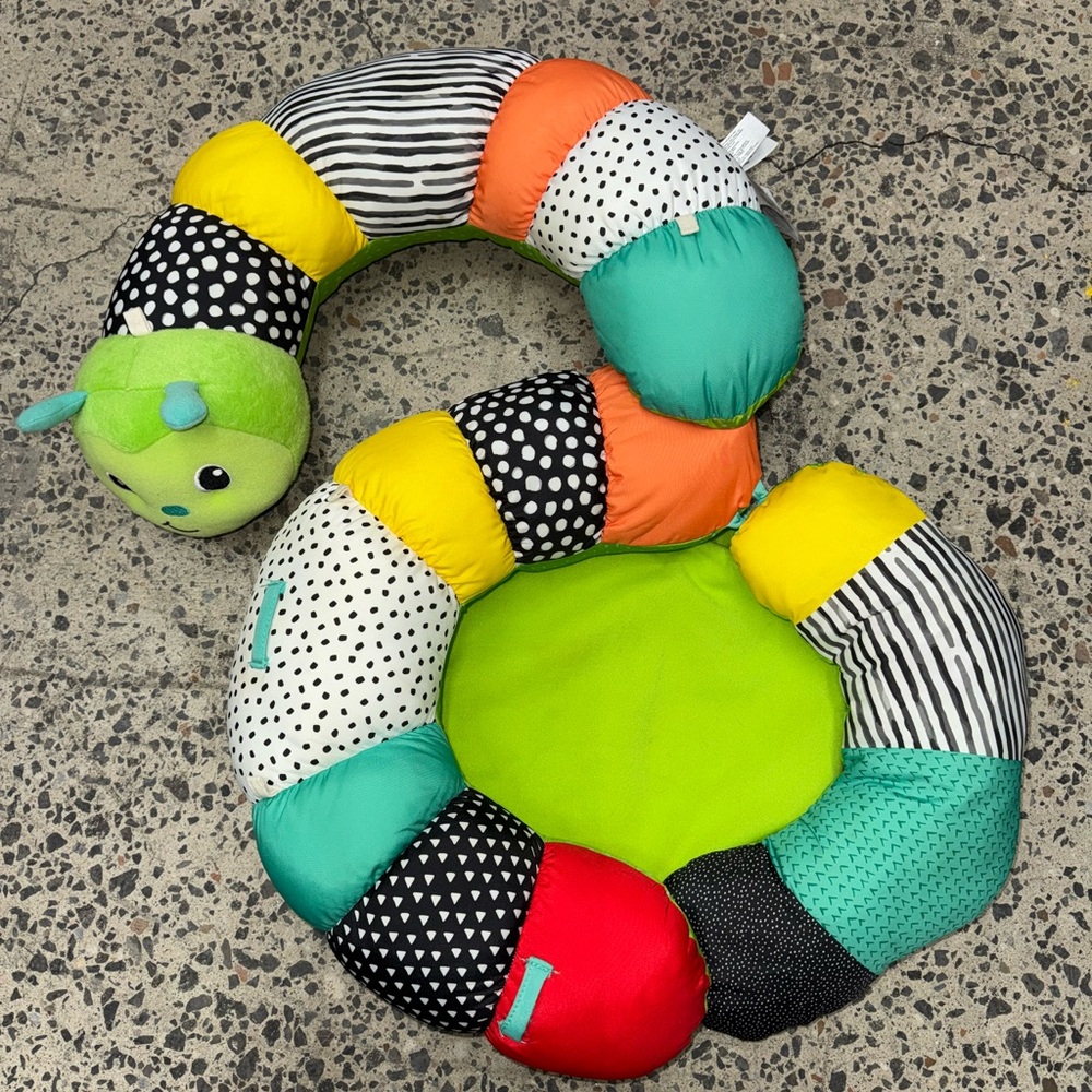 Infantino caterpillar tummy time